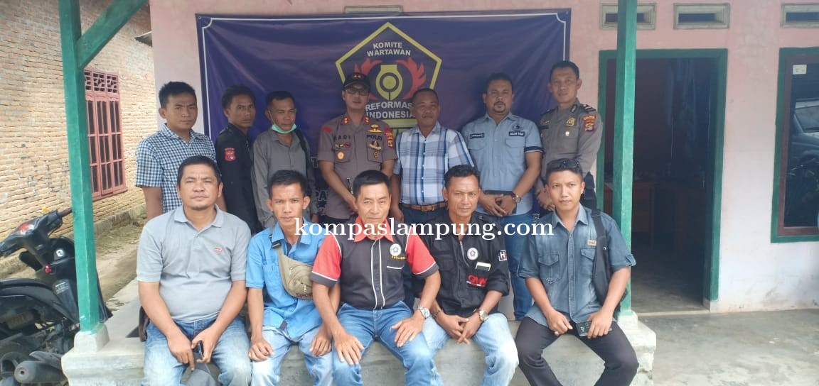 Kunjungan Kapolres Tubaba AKBP Hadi Saepul Rahman Di Kantor KWRI 