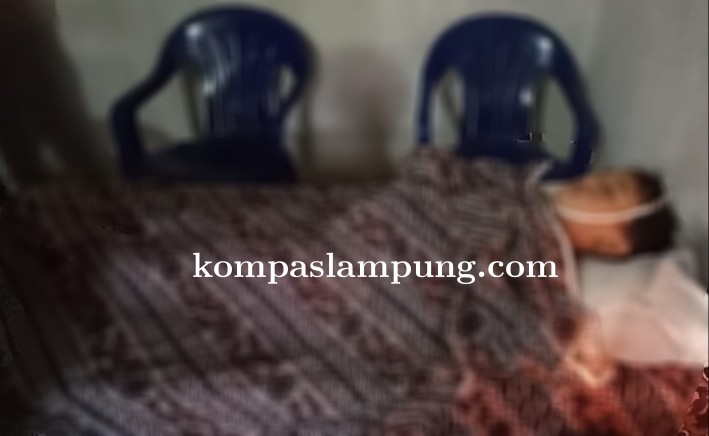 Polsek Pugung Cek TKP dan Korban Tenggelam di Anak Sungai Gunung Kasih