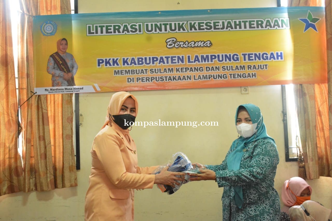 Pesan Ketua TP PKK Lamteng Dalam Acara Pelatihan Sulam Usus dan Sulam Kepang