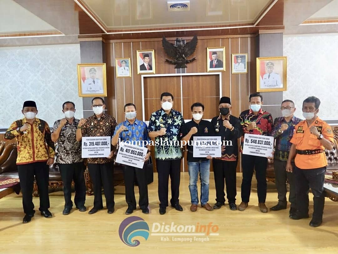 Bupati Lamteng Berikan Bantuan Kepada 4 Kampung Terkena Bencana