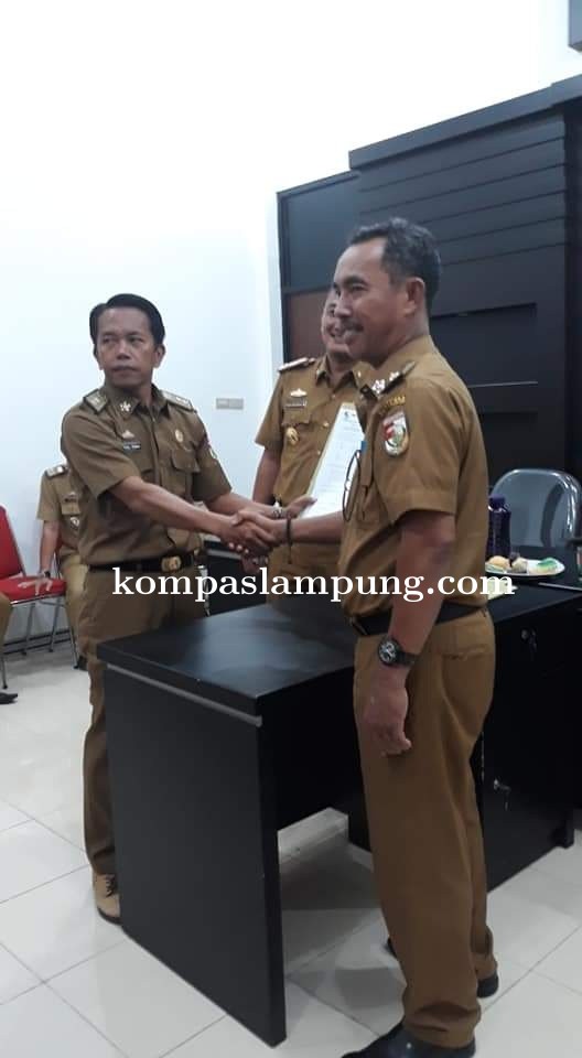 Acara Serah Terima Jabatan Di Lingkup Dinas PUPR Tulang Bawang Barat