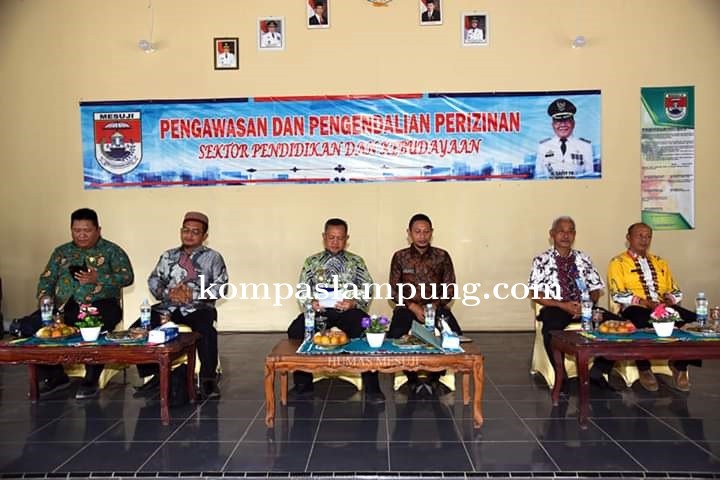 DPMPTSP Mesuji Lakukan Sosialisasi Tentang IMB Kepada Sekolah Swasta