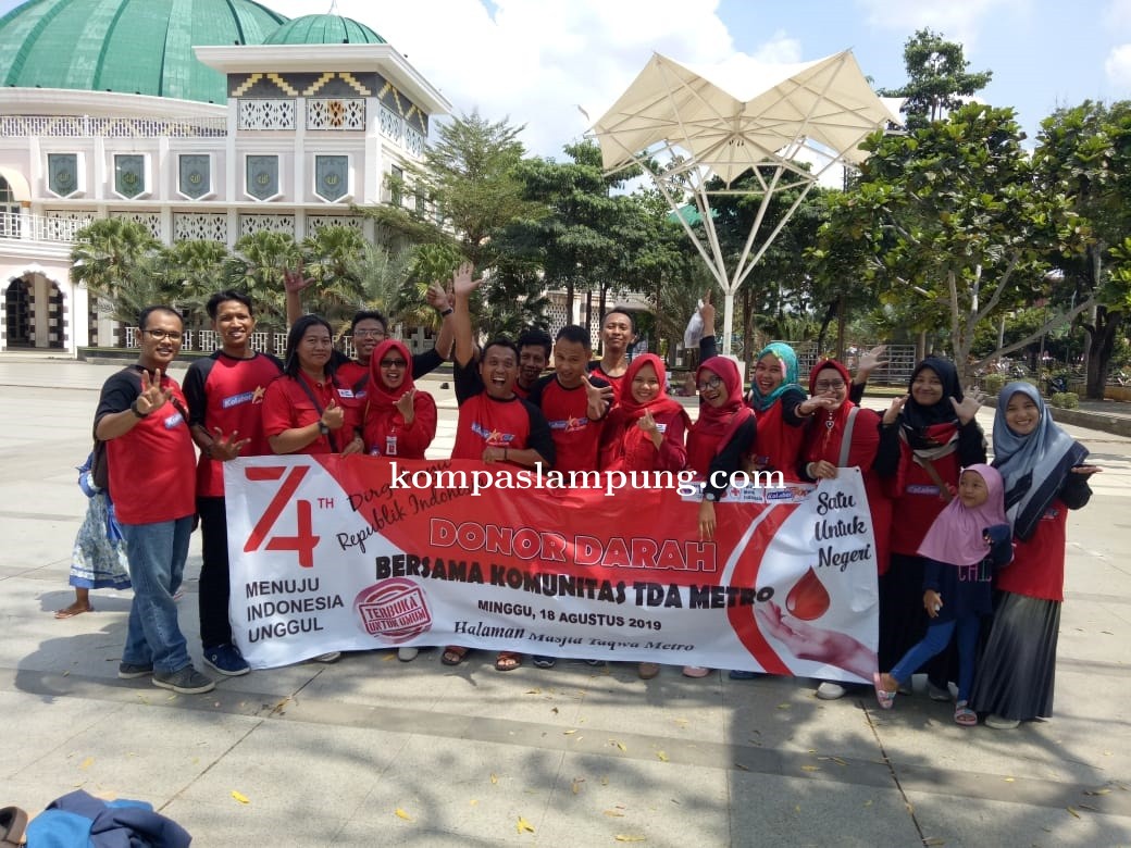 Merayakan HUT RI Ke 74, Komunitas Tangan Di Atas (TDA) Metro Gelar Acara Donor Darah