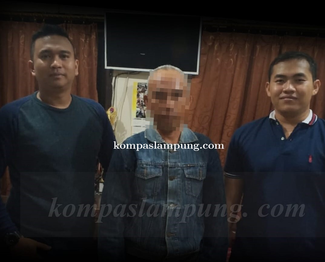 Salah Satu Pelaku Pengeroyokan Di Kantor Pemkab Tulang Bawang Menyerahkan Diri Ke Polisi