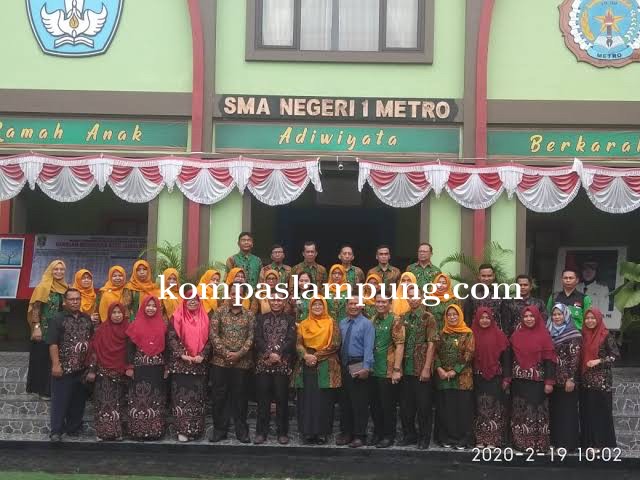 Penerimaan Siswa Baru SMA Negeri 1 Metro Dikeluhkan, Diduga Ada Jual Beli Surat Domisili