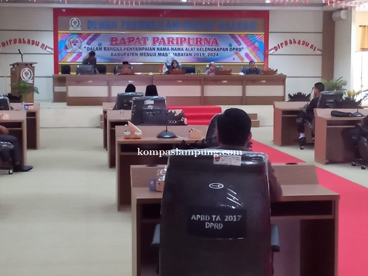 Rapat Paripurna DPRD Kabupaten Mesuji Molor Hingga 3 Jam Lebih