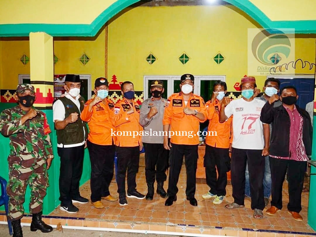 Bupati Lamteng dan Satgas Covid-19 Lakukan Sidakdi Kecamatan Punggur