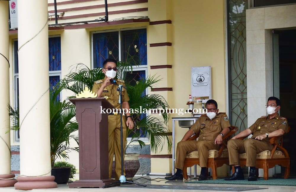 Bupati Lamtim Zaiful Bokhari Melantik  20 Pejabat Fungsional
