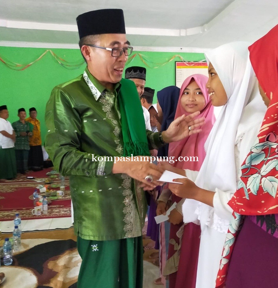 Silahturahmi Bupati Lamtim Serta Santunan Kepada Anak Yatim Piatu
