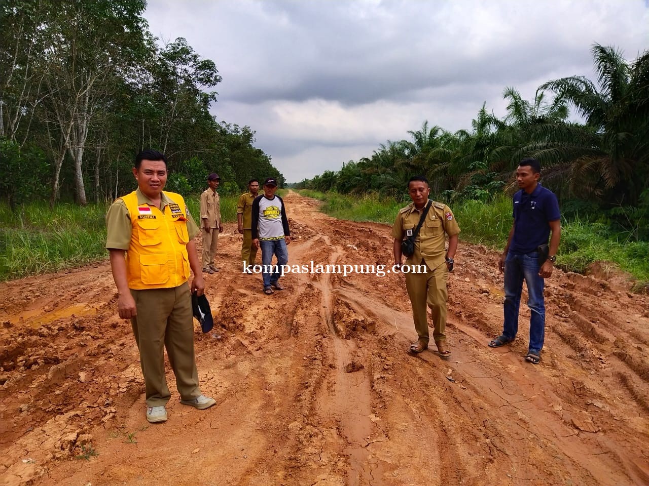 Dinas PUPR Turun Langsung Lakukan Pengecekan Jalan Di Seluruh Desa Wilayah Kab Mesuji