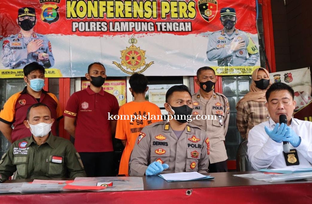 Konferensi Pers Kasus Pembunuhan Di Gelar Polres Lampung Tengah