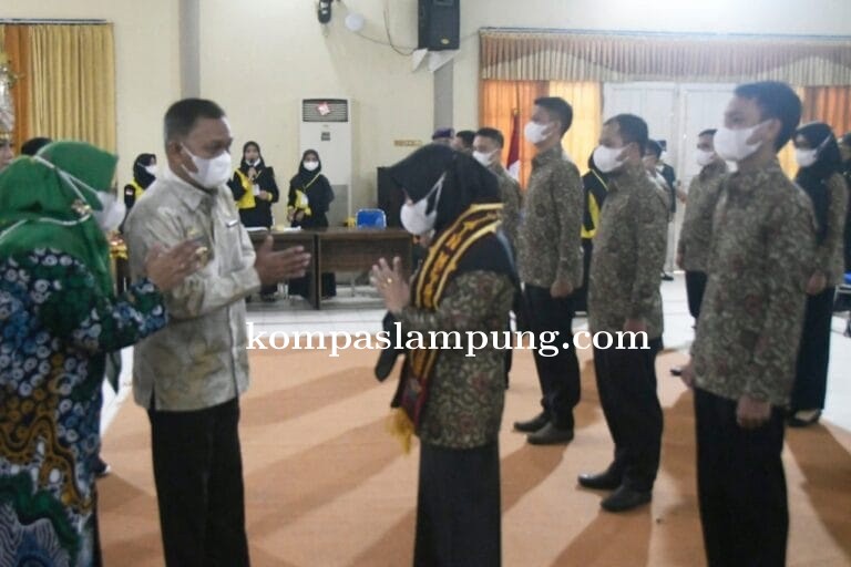 Wakil Walikota Hadiri  Pengukuhan IKA PGMI Di GSG IAIN Metro