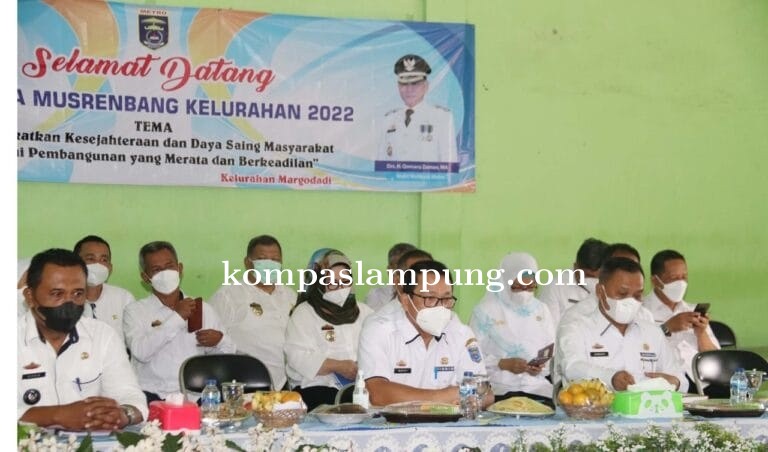 Walikota Dan Wakil Hadiri Musrenbang Di Kelurahan Margodadi Metro