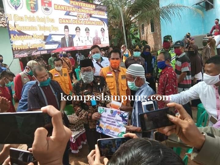Bupati Mesuji Meminta Agar Daftar Nama Penerima BLT Di Tempel Di Kantor Desa Masing-Masing