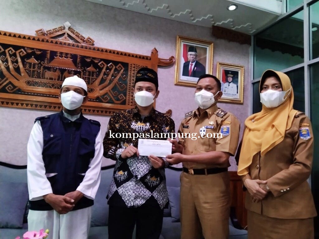 Qomaru Sambut Yazid Fadhilah Juara hafiz 30 Juz