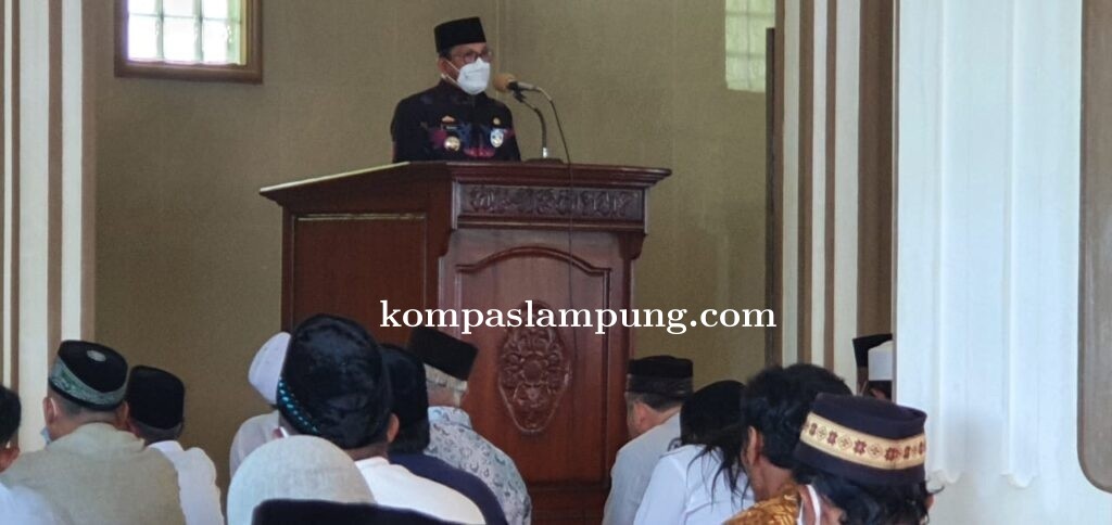 Sholat Jumat, Walikota Metro Isi Khotbah