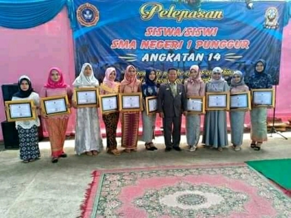 Pelepasan 268 Peserta Didik SMAN 1 Punggur Berjalan Sukses