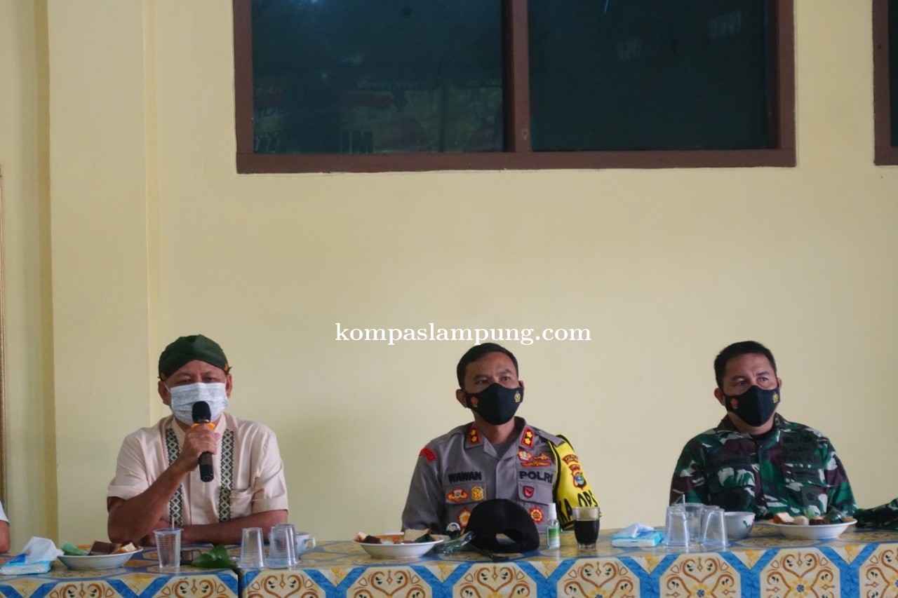 Dandim 0429 Dan Kapolres Lamtim Lakukan Kunjungan Di Posko Pemenangan Paslon No Urut 3