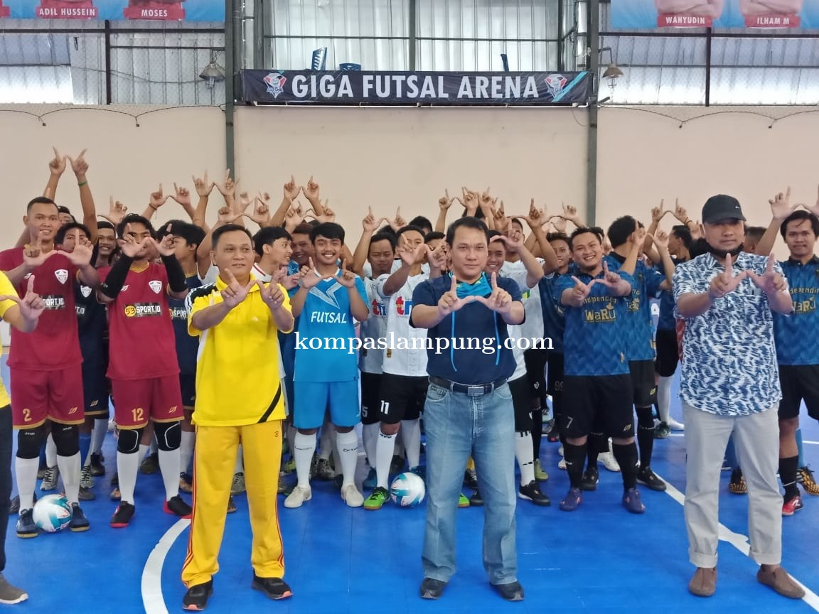 Peduli Olahraga WaRu Buka Fun Futsal New Normal
